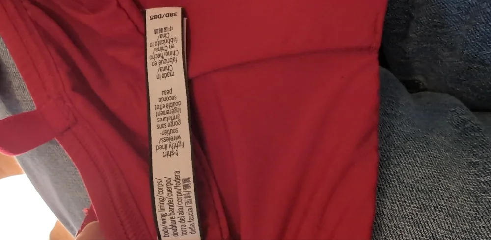 Victoria's Secret Vibrant Red Bra - Picture 5 of 9